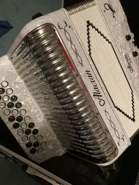 Al-3112-gcf-wh Alacran 31 Button Accordion - White