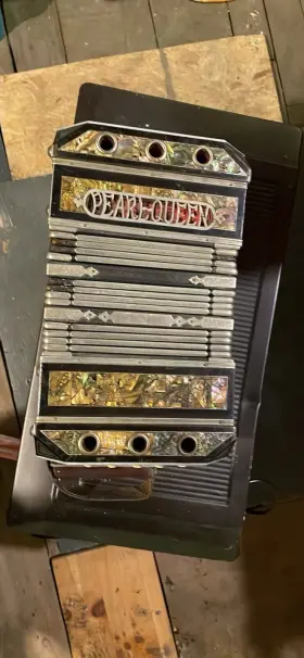 Fc1010158 Georgi And Vitak 1930 S Pearl Queen Concertina