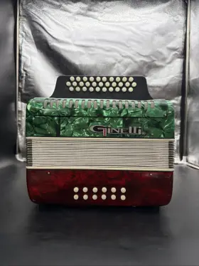 Ginelli T1102 Used 31-button Accordion 12-bass -red/white/green