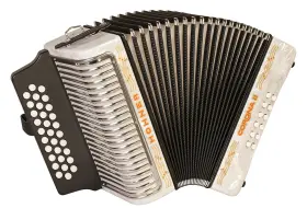 Hohner 190786291942 Corona Ii G/c/f Accordion White