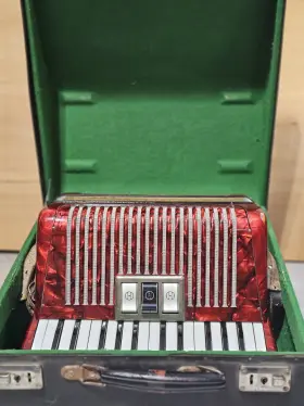 492910 Hohner Student Vm 48 Accordion Red Marbled Hard Case Included Germany