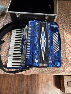 Ros3460-bl Rossetti Piano Accordion 60 Bass 34 Keys 5 Switches Blue