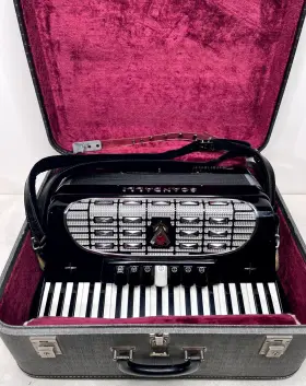 N359 Scandalli Silvana Vii Piano Accordion Made In Italy With Hard Case Black Tested