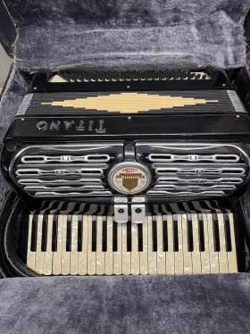 Titano 29125 Accordion Tube Chamber Organette Bandoneon Clarinet Black Mop Keys With Case
