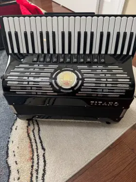 Titano Virtuoso120bass Virtuoso 120 Bass Accordion 11 Years Old. Hardly Used. You Would Think I